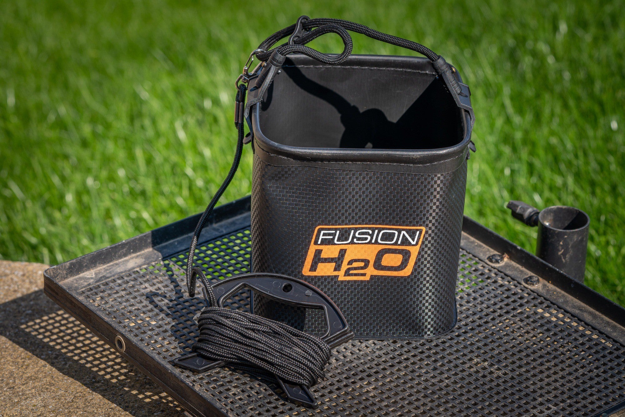 Guru - Fusion H2O Water Bucket
