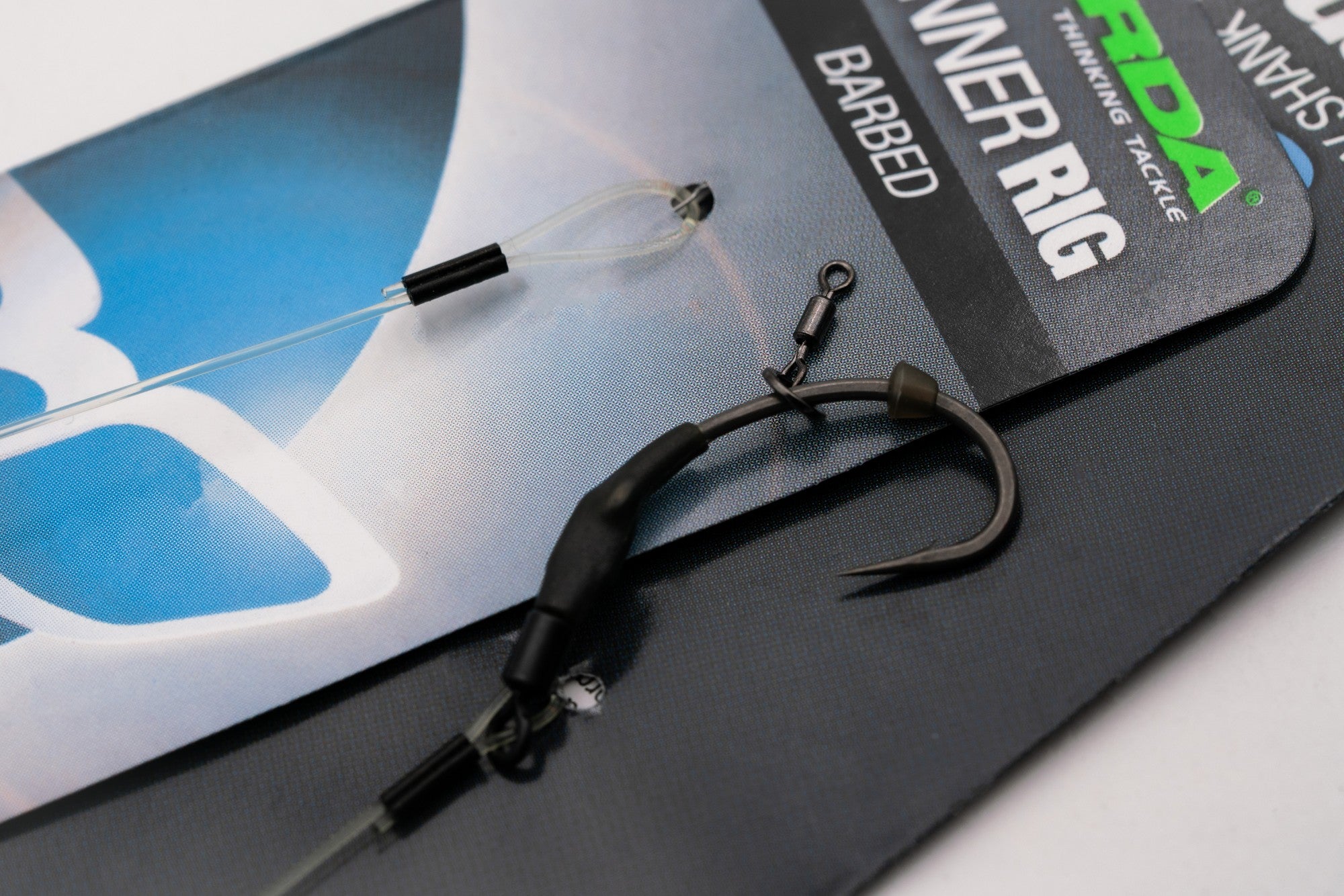 Korda - Spinner Rig Kurv Shank Barbed Size 4