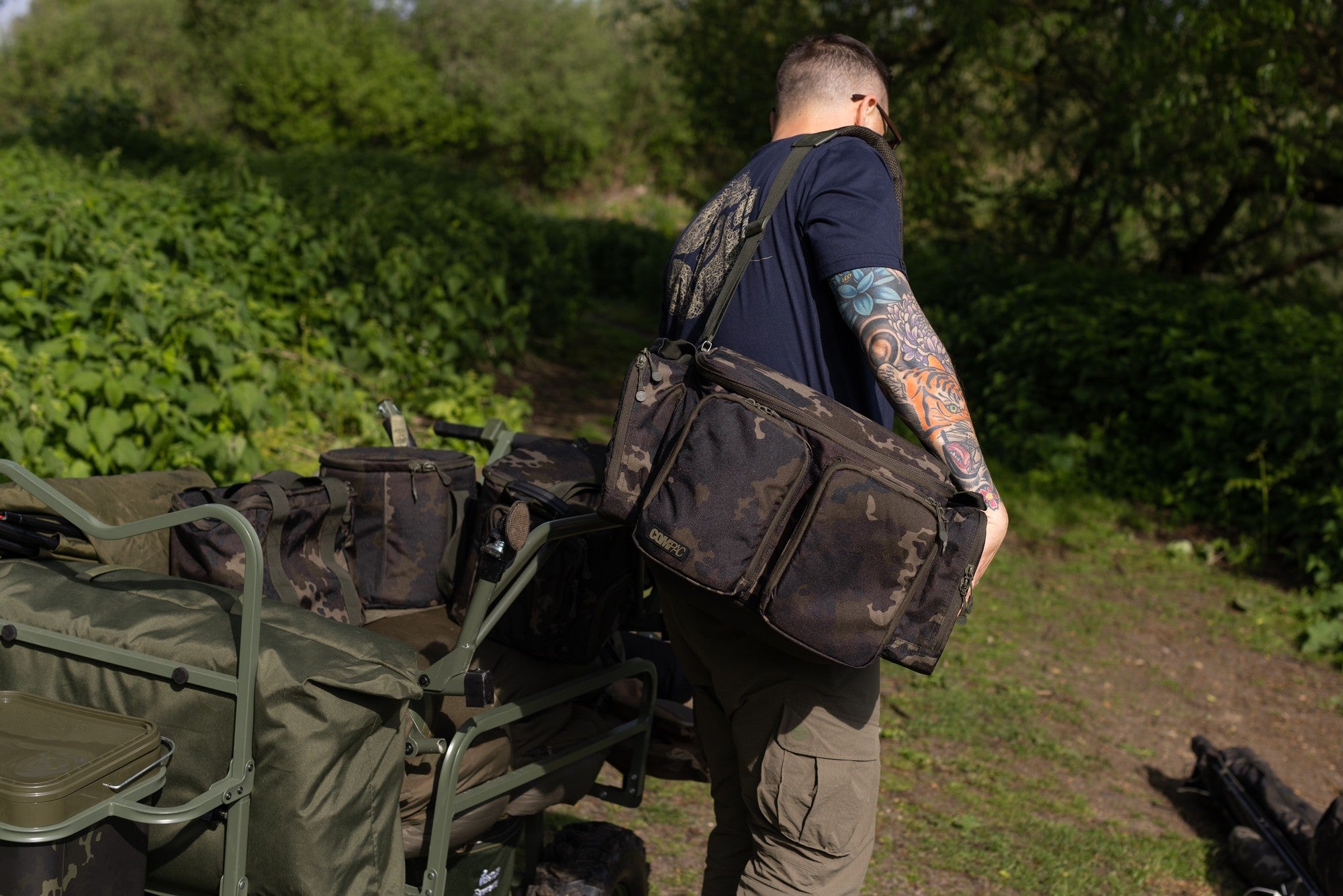 Korda - Compac Small Carryall Dark Kamo